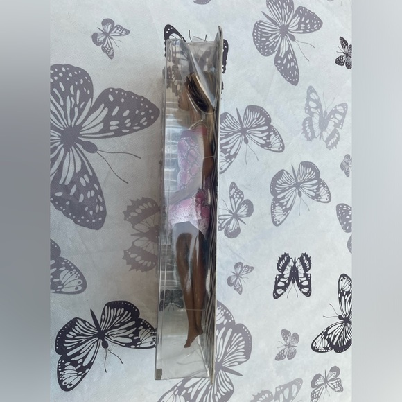 Barbie Fashionistas #21 Pretty in Python Petite Doll - Picture 3 of 9